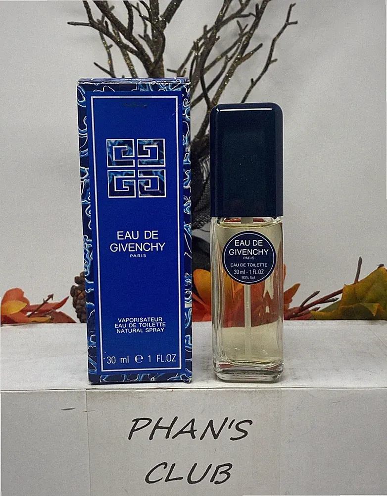 Eau de Givenchy 1oz Eau de Toilette Floral Fragrance for Women