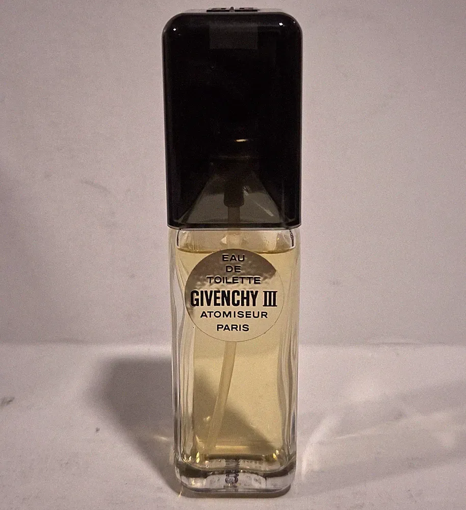 Givenchy III by Givency Paris Eau de Toilette Spray 28 ml New In Open Box AS IS